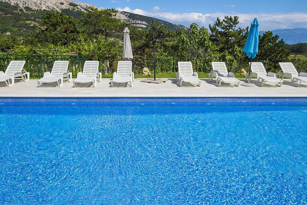 Apartments Juranic Baška Kamer foto