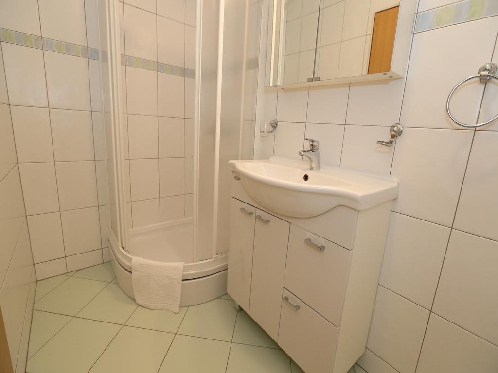 Apartments Juranic Baška Kamer foto