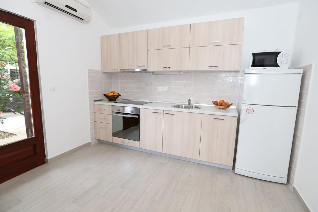 Apartments Juranic Baška Buitenkant foto