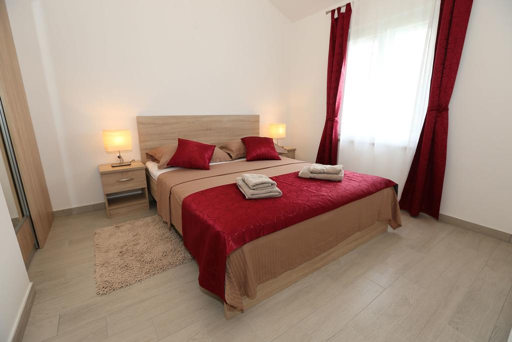 Apartments Juranic Baška Buitenkant foto