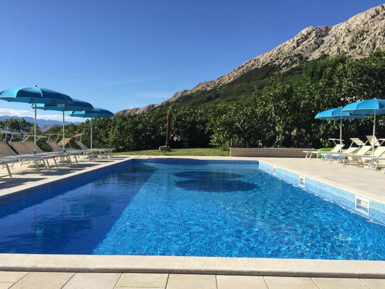 Apartments Juranic Baška Buitenkant foto